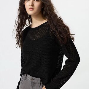 Uniqlo Black 3D Knit Mesh Sweater